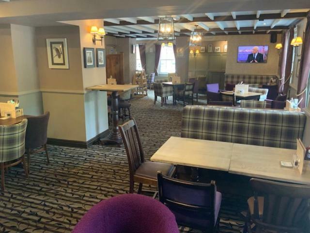 וות'רבי Swan & Talbot Inn מראה חיצוני תמונה