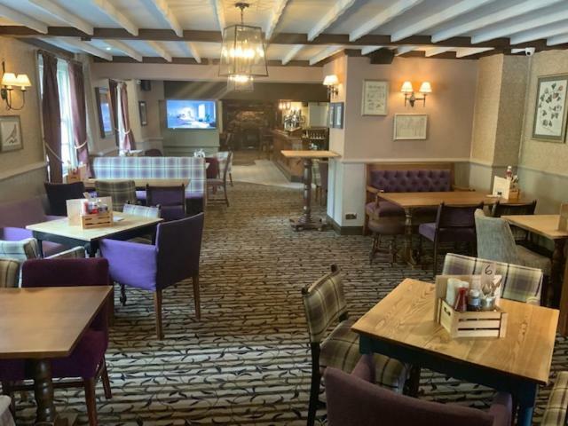 וות'רבי Swan & Talbot Inn מראה חיצוני תמונה